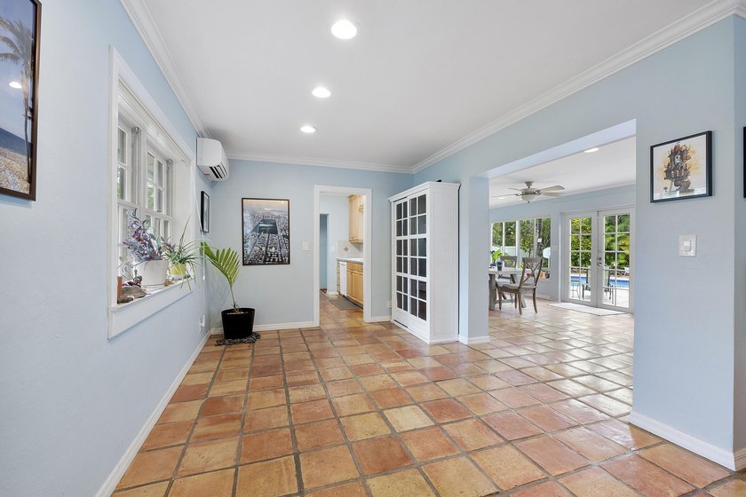 Desirable corner lot of nearly 10,000 sqft in the highly - photo 14