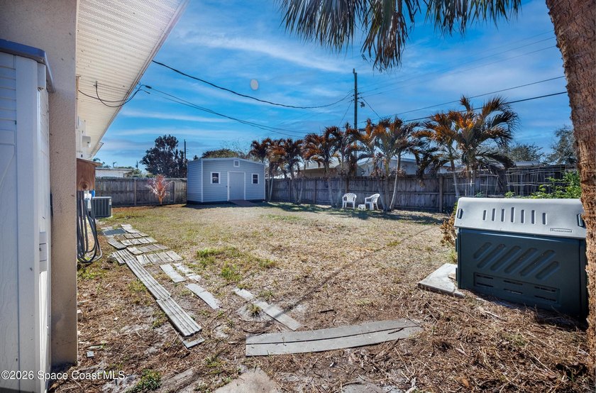 Talk about cozy charm! Roof 2026, all new carpet 2026. Picture a - photo 18