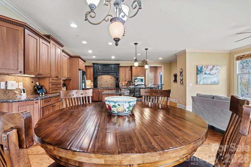Stunning Full Brick Custom Home in the Lakefront Community of - photo 20