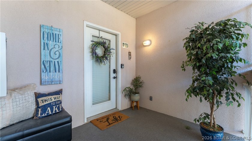 Located at the Lake of the Ozarks, this stunning turnkey 3BR/2BA - photo 27