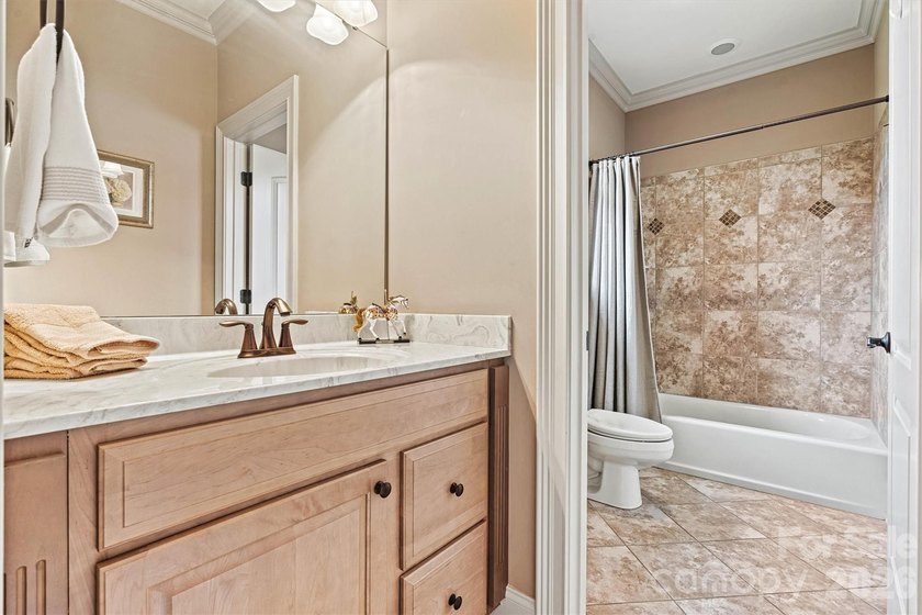 Stunning Full Brick Custom Home in the Lakefront Community of - photo 35