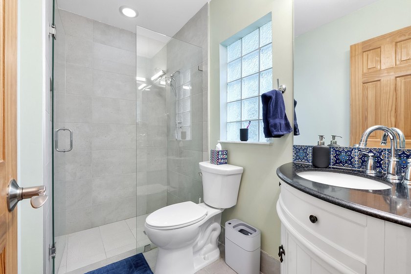 Desirable corner lot of nearly 10,000 sqft in the highly - photo 35
