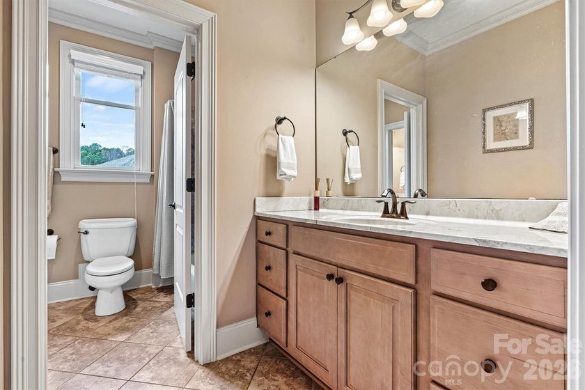 Stunning Full Brick Custom Home in the Lakefront Community of - photo 36