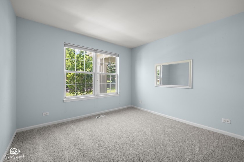Welcome home to this bright and sunny first-floor ranch end-unit - photo 21