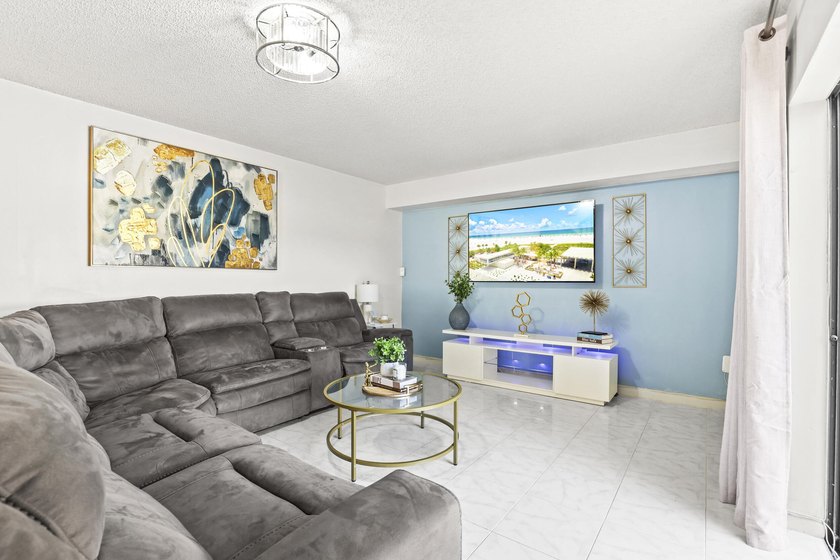 Charming 2-bedroom townhouse with both bedrooms featuring - photo 11