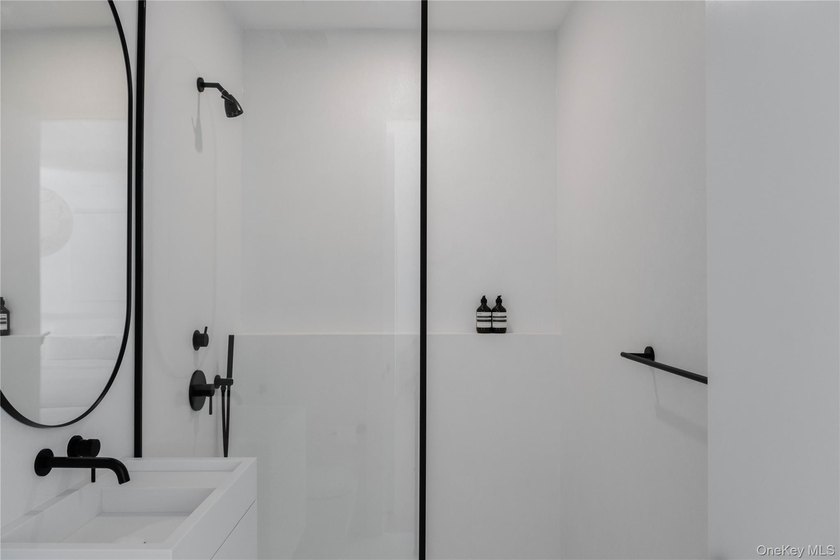 Discover a rare offering that blends modern luxury with spa-like - photo 12