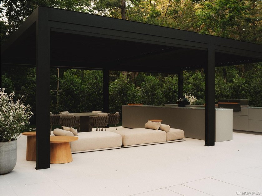 Discover a rare offering that blends modern luxury with spa-like - photo 20
