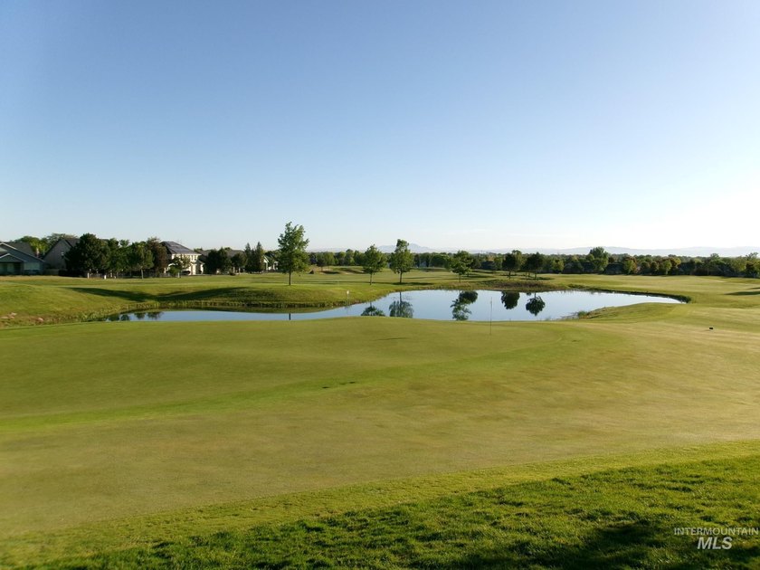 Beautiful Custom Home on the 12th Fairway of Redhawk Golf Course - photo 25