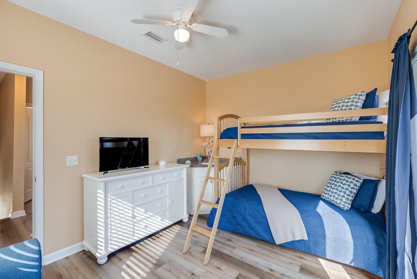 Turn-key beach retreat just minutes from 30A, Inlet Beach, and - photo 33