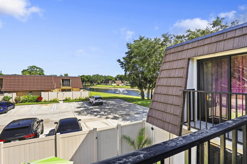 Charming 2-bedroom townhouse with both bedrooms featuring - photo 33