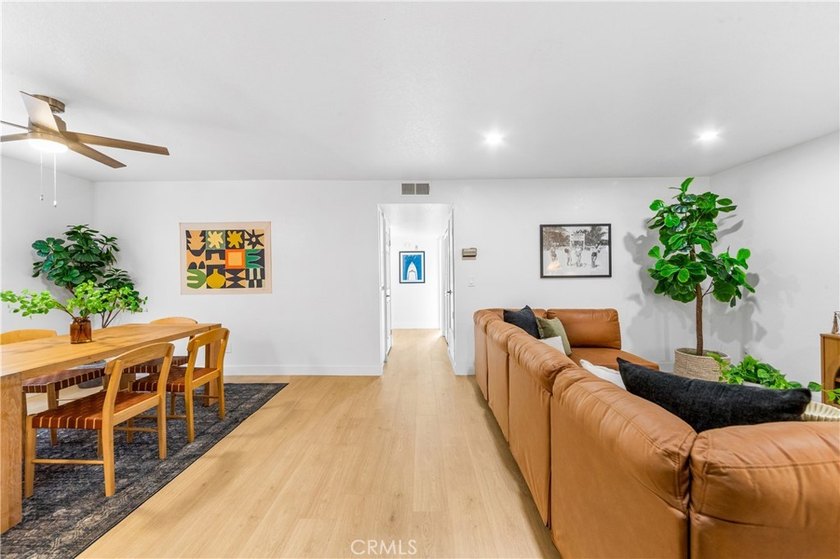 Welcome to this fully renovated 2-bedroom, 2-bath en-suite condo - photo 14