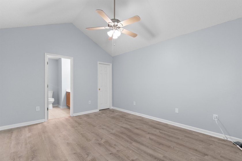 This spacious townhome features three bedrooms, two full baths - photo 16