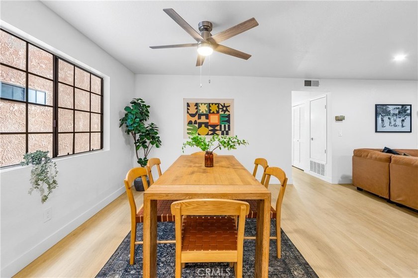 Welcome to this fully renovated 2-bedroom, 2-bath en-suite condo - photo 16