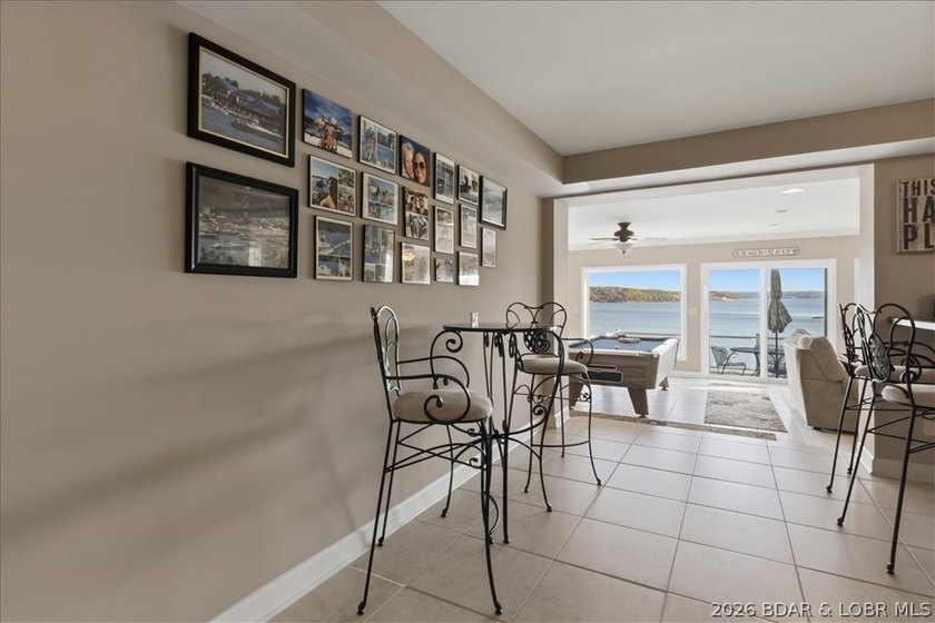 This stunning 5 bedroom home features breathtaking panoramic - photo 22