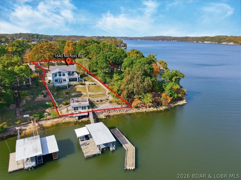 This stunning 5 bedroom home features breathtaking panoramic - photo 43