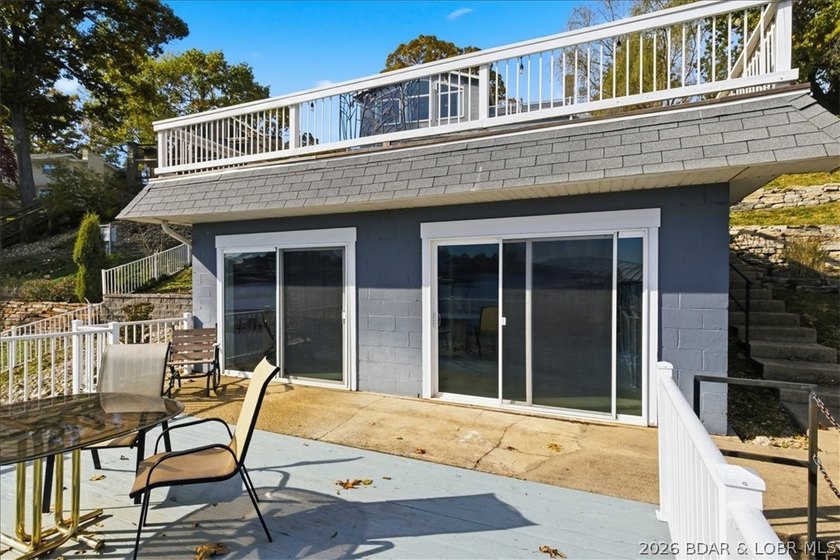 This stunning 5 bedroom home features breathtaking panoramic - photo 50