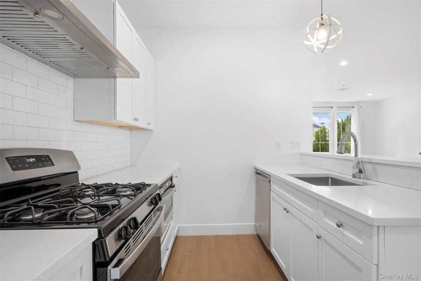 Rare Lower-Level End Unit at Breton Hills - 55+ Enjoy Affordable - photo 15