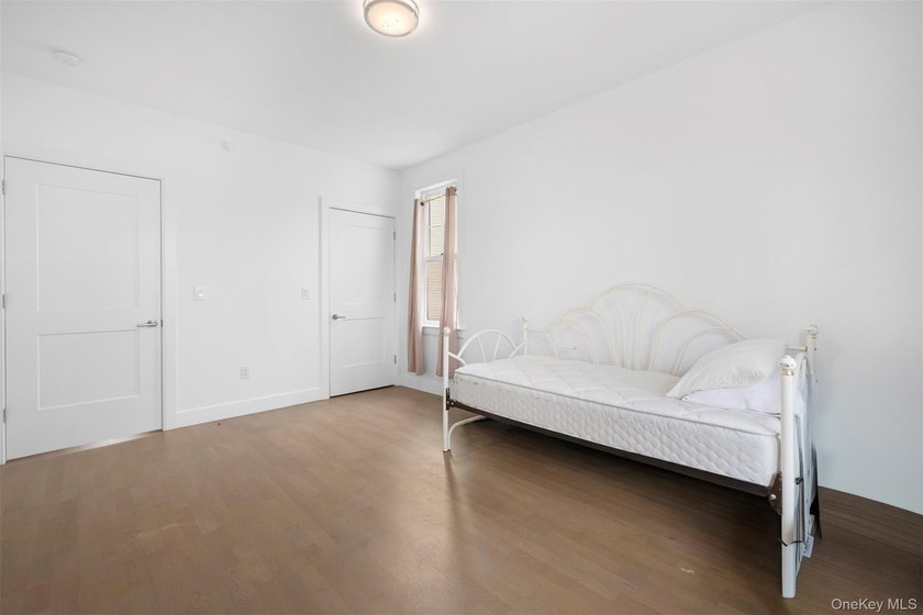 Rare Lower-Level End Unit at Breton Hills - 55+ Enjoy Affordable - photo 33