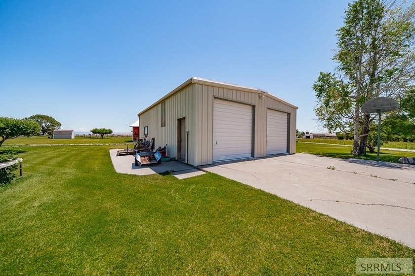 Experience the beauty of riverfront living with this incredible - photo 37