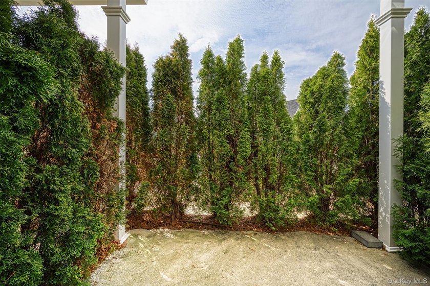 Rare Lower-Level End Unit at Breton Hills - 55+ Enjoy Affordable - photo 38