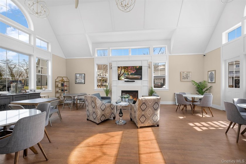 Rare Lower-Level End Unit at Breton Hills - 55+ Enjoy Affordable - photo 41