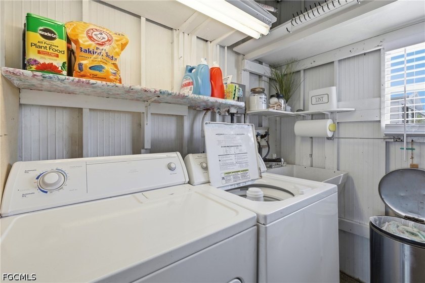 BEAUTIFULLY FURNISHED AND DECORATED--AND IT'S ALL INCLUDED!!! - photo 30