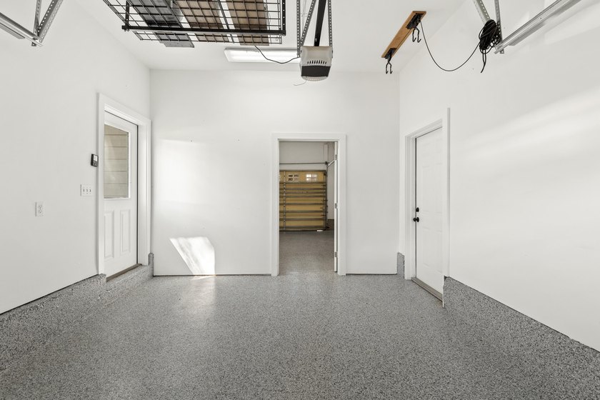 Incredible opportunity to own a fantastic 4-bedroom, 3-bath home - photo 39