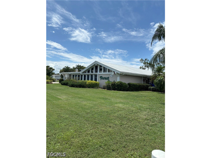 BEAUTIFULLY FURNISHED AND DECORATED--AND IT'S ALL INCLUDED!!! - photo 42