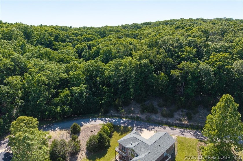 Exceptional 25-acre development opportunity in the highly - photo 45