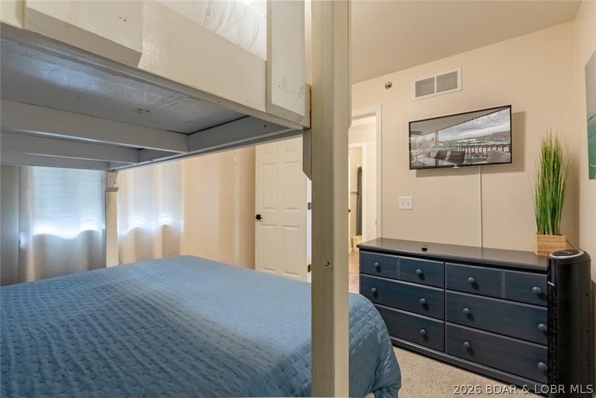 Enjoy large lake views and effortless access at this beautifully - photo 38