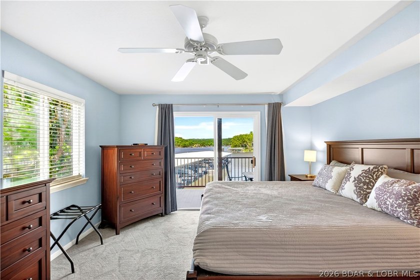 Beautiful 3-bedroom, 2-bath lakefront condo at Clearwater - photo 21