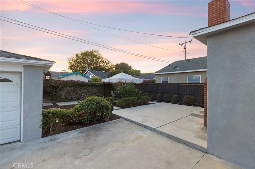 Welcome home to 3833 Ocana Avenue, a fully remodeled 3-bedroom - photo 23