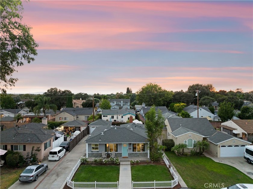 Welcome home to 3833 Ocana Avenue, a fully remodeled 3-bedroom - photo 31