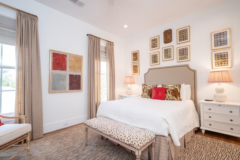 BEAUTIFUL home with STUNNING views of the Highlands Lake! No - photo 39