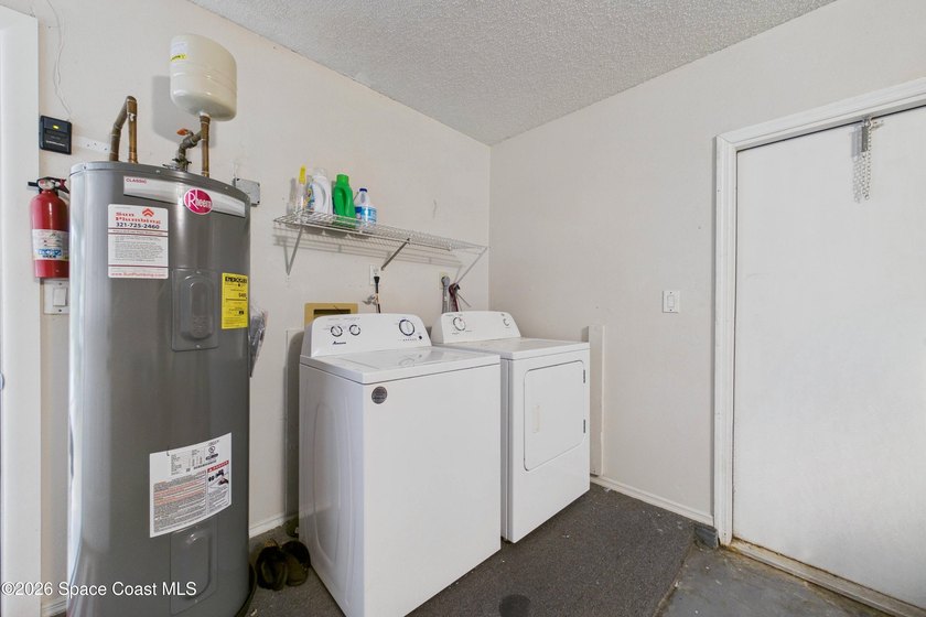 Adorable Lil Doll House for Starter Home or Investor or - photo 29