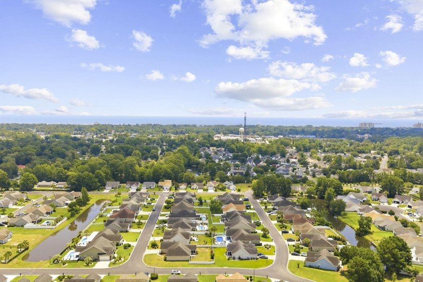 Welcome to 913 Bell Meade Dr., where comfort, convenience, and - photo 42