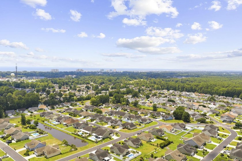 Welcome to 913 Bell Meade Dr., where comfort, convenience, and - photo 44