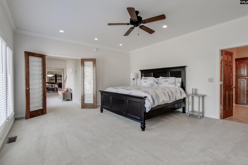 Welcome to this ultimate 4 bed/4.5 bath Lake Murray retreat with - photo 21