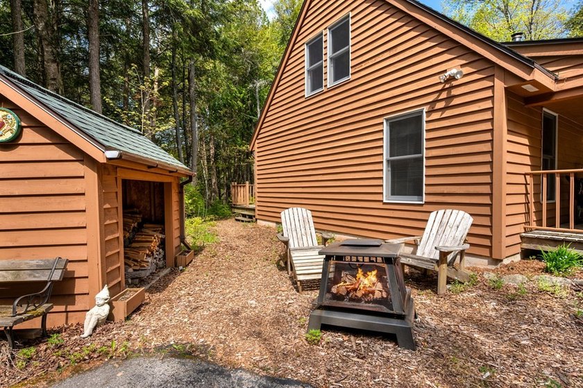 Tucked away in the woods and just a short walk from deeded water - photo 30