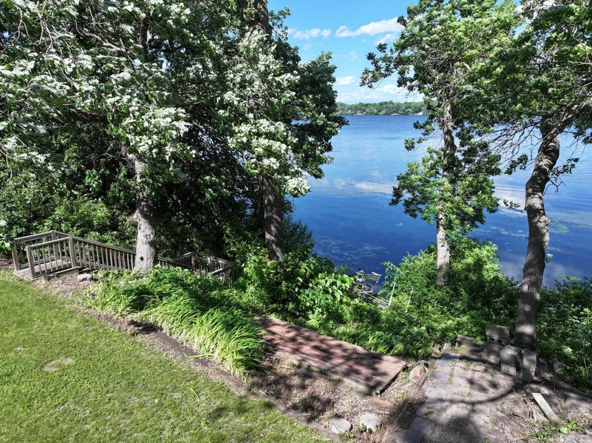 MOTIVATED SELLER!! Wake up to stunning east-facing views of Sauk - photo 36