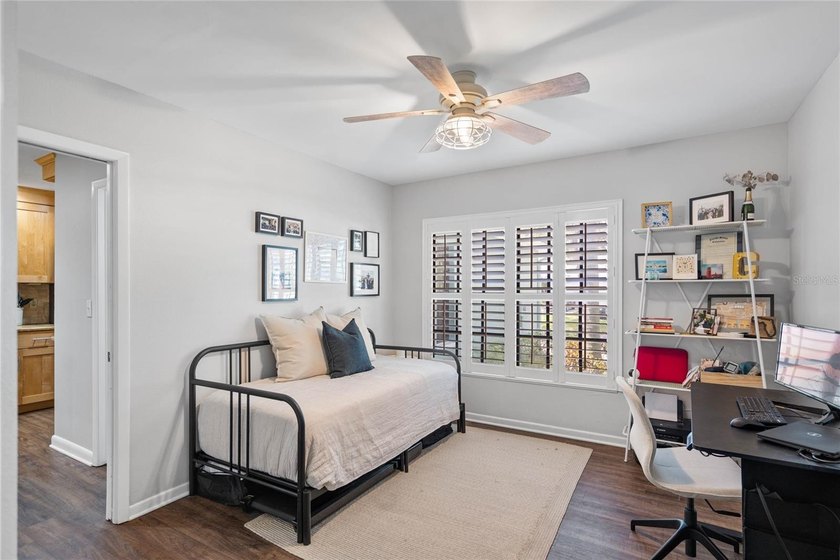 THE ULTIMATE GATED RETREAT | MODERN LIVING IN NORTHEAST ST. PETE - photo 12