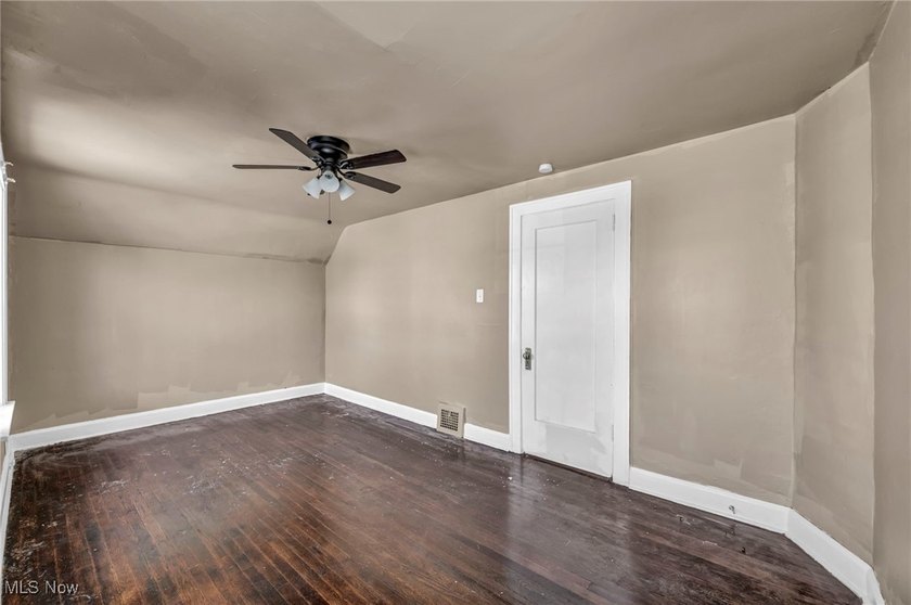 Charming 3-bedroom, 1-bath home that blends classic character - photo 14