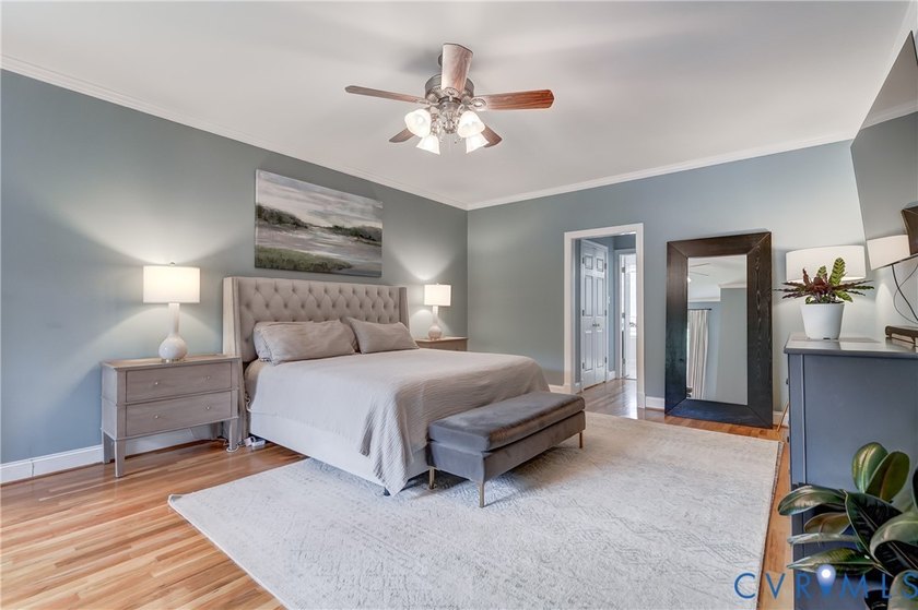 Welcome to this beautifully maintained brick-front home in the - photo 20