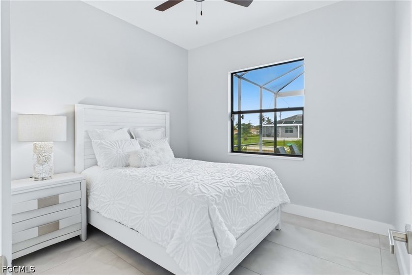 NEW CONSTRUCTION QUALITY WITHOUT THE WAIT. Built in 2023, this - photo 33