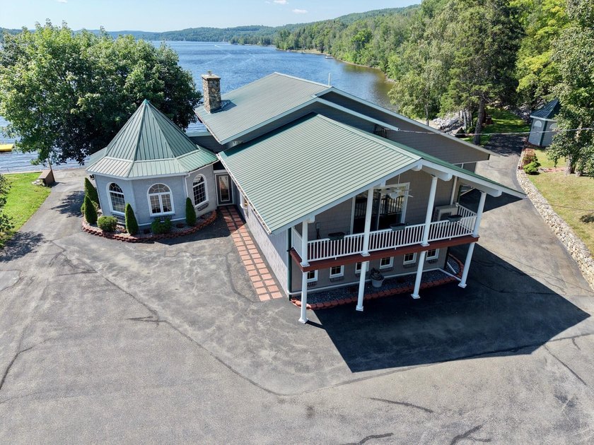 Welcome to one of Eagle Lake's most exceptional waterfront - photo 4