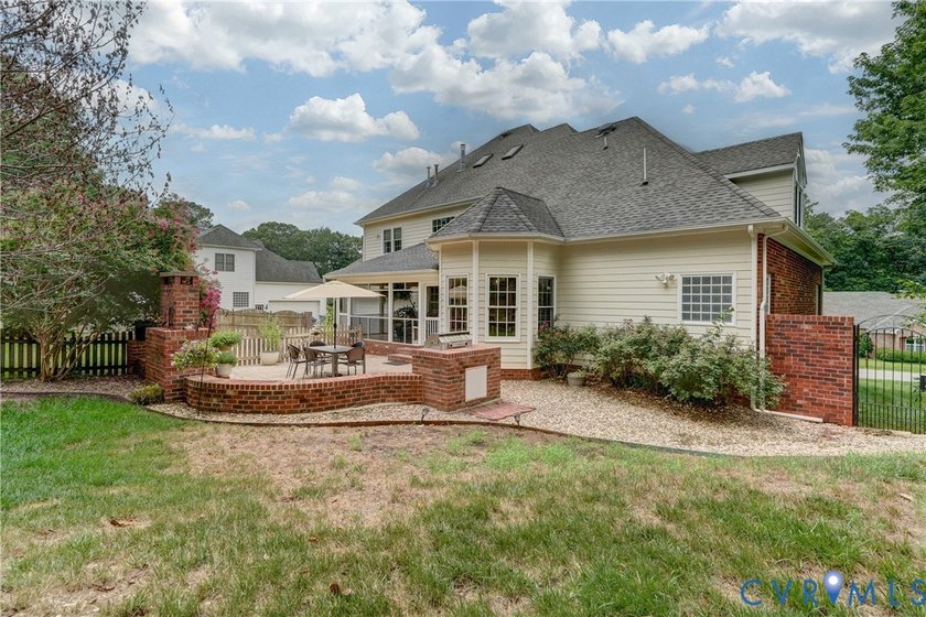Welcome to this beautifully maintained brick-front home in the - photo 46