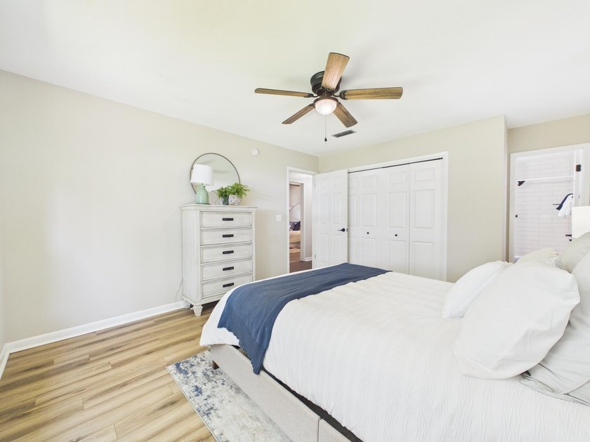 Move-in ready and loaded with updates, this beautifully - photo 15