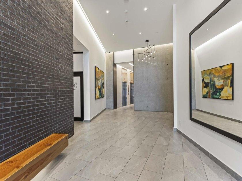 New York City Vibes! This cosmopolitan Jr. 2 bed home at the - photo 21