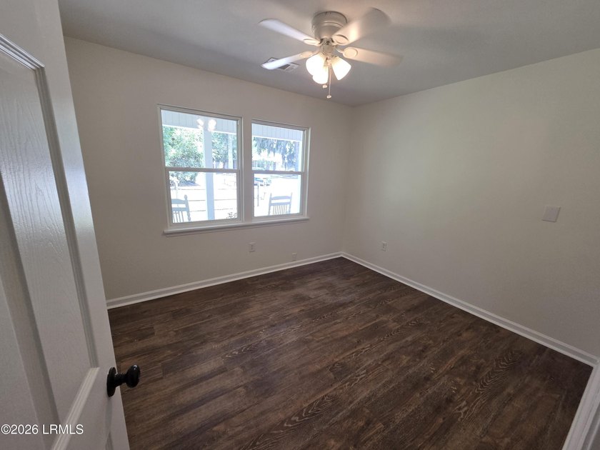 This move-in-ready 3-bed, 2-bath Beaufort home offers - photo 24