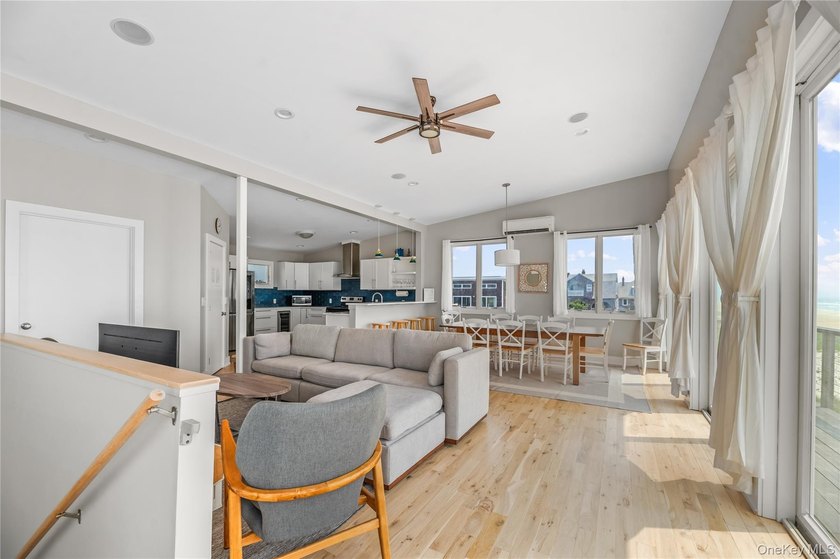 Introducing a rare oceanfront masterpiece in the coveted enclave - photo 13
